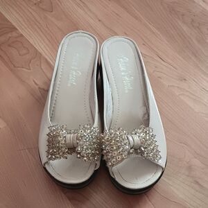 Chic White Mules with Embellished Bow